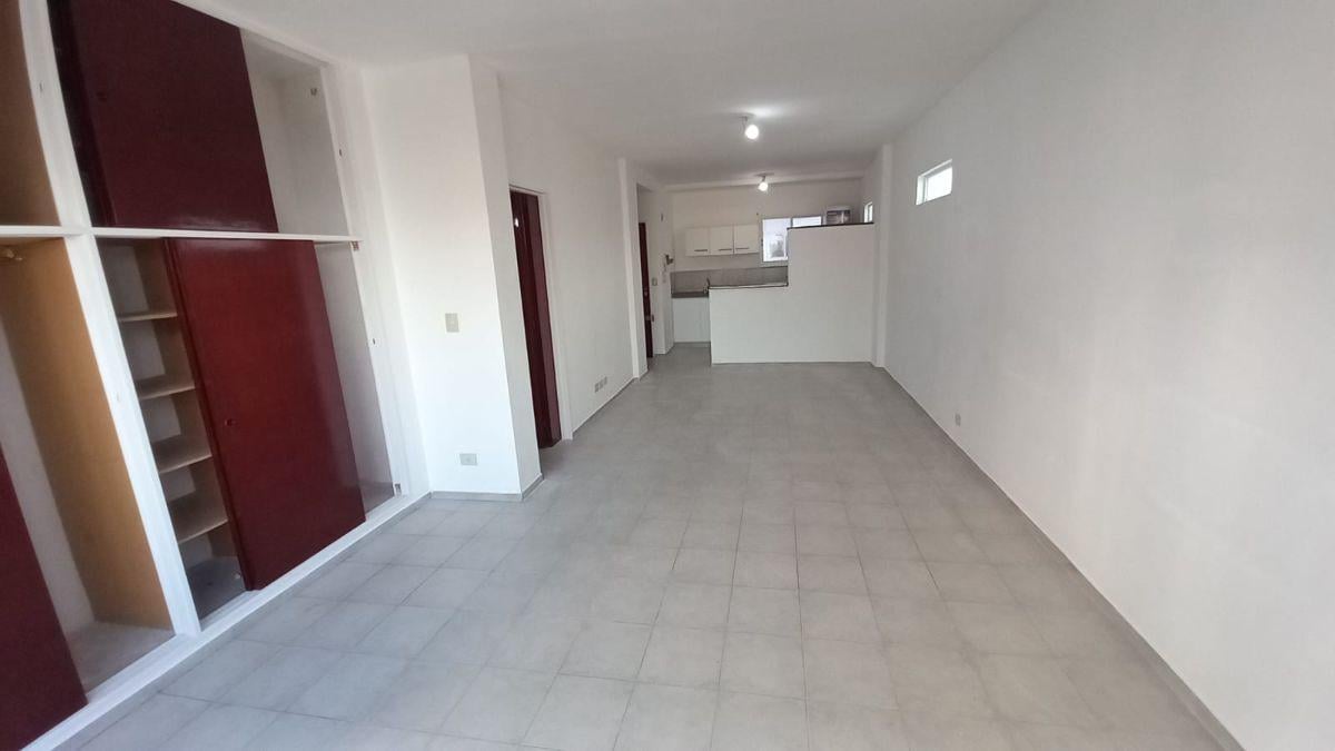 Foto de Monoambiente de 40 m² con balcón en alquiler en Villa Santa Rita, imagen 2