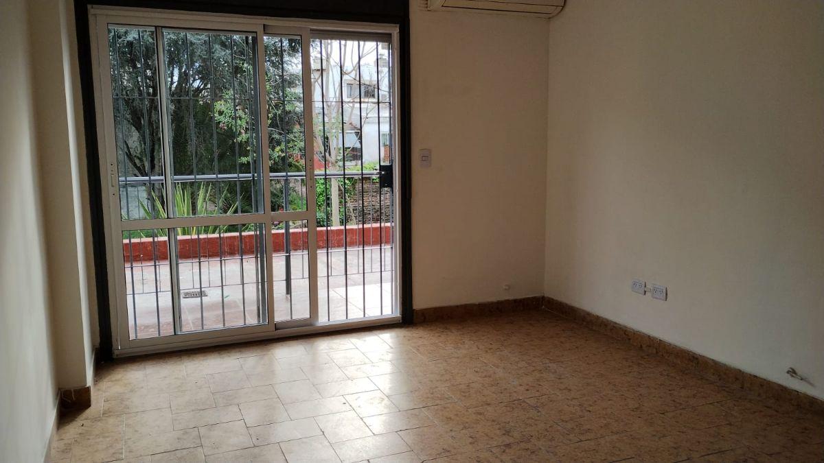 Foto de Sensacional edificio de perímetro libre rodeado de jardines, lo mejor, imagen 1