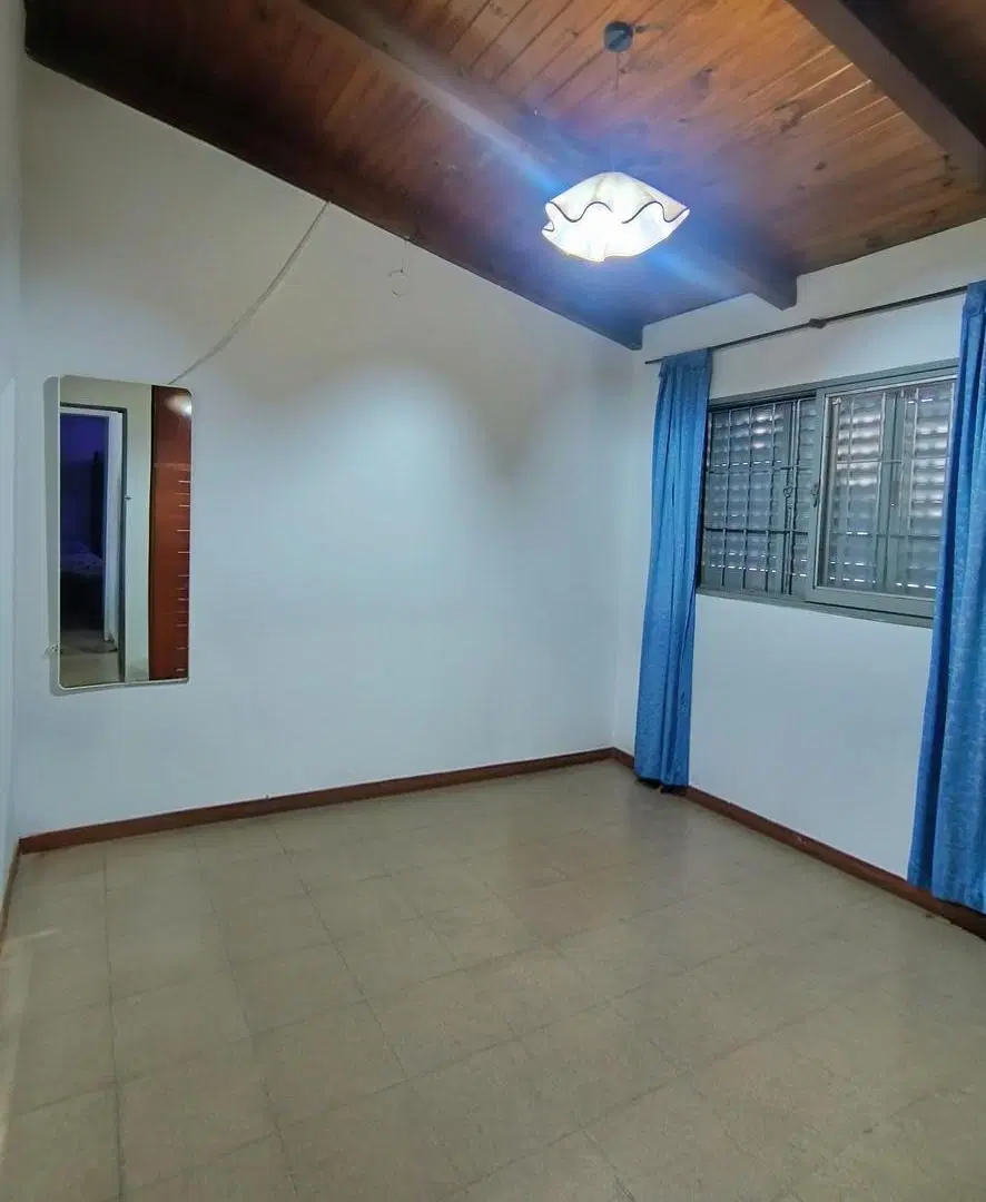 Casa Apta Credito - Amplio terreno - Barrio Las Palmas 3