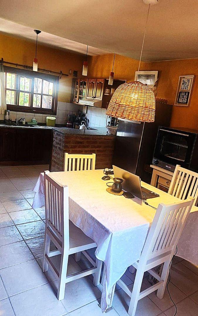 Foto de Chalet 3 Amb en 2 plantas, con cochera y jardin. Muy buen estado gral., imagen 3