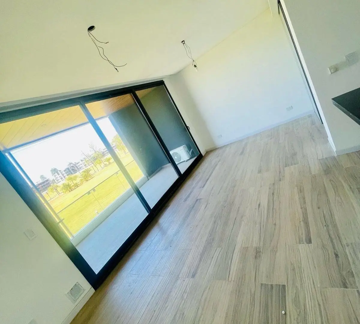 DEPARTAMENTO ALQUILER VIAVENTO  CON COCHERA 5