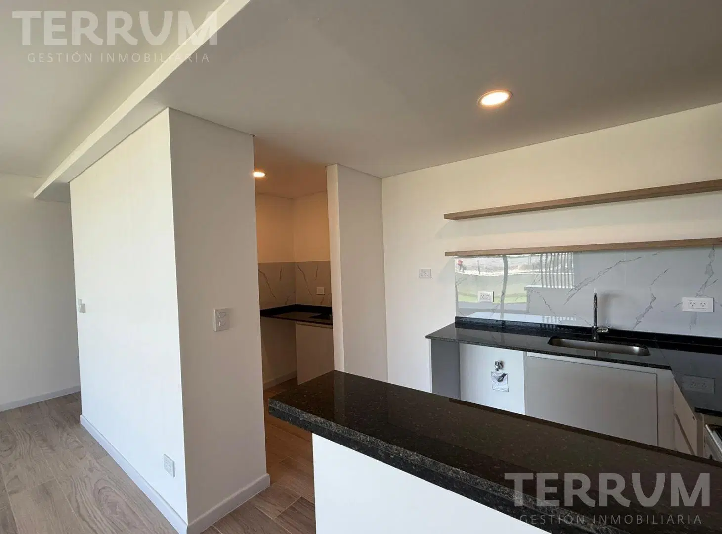 DEPARTAMENTO ALQUILER VIAVENTO en PLANTA BAJA CON JARDIN 5