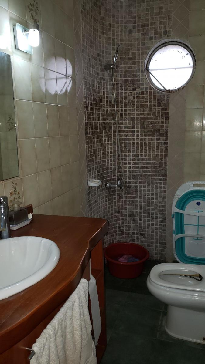 14 N°2423 e/ 81 y 82 - Casa de 3 dormitorios