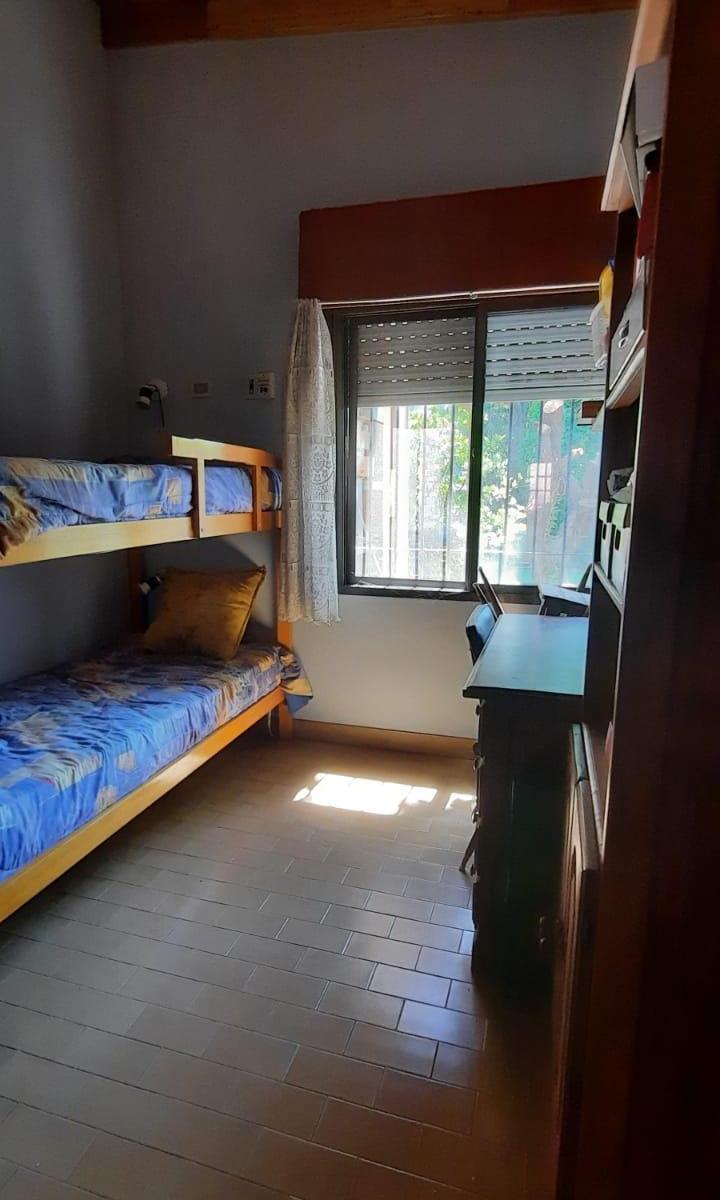 138 N°1320 e/ 59 y 60 - Casa 3 dormitorios