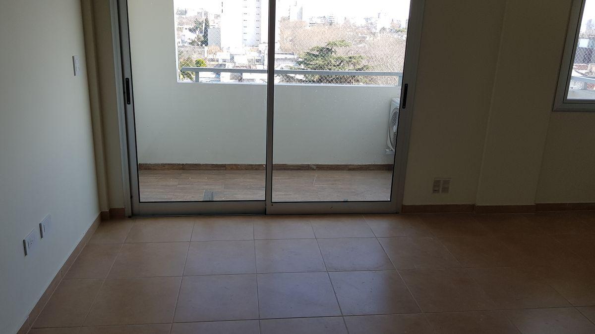 Foto de 19 N°107 e/ 60 y Diag 74 - Monoambiente, imagen 3