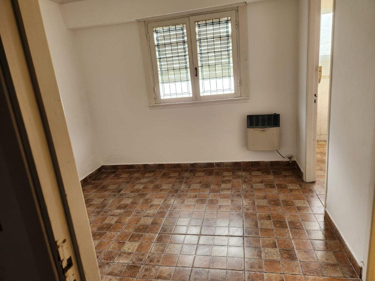 Foto de 4 N°1622 e/ 65 y 66 - Departamento 1 dormitorio, imagen 1