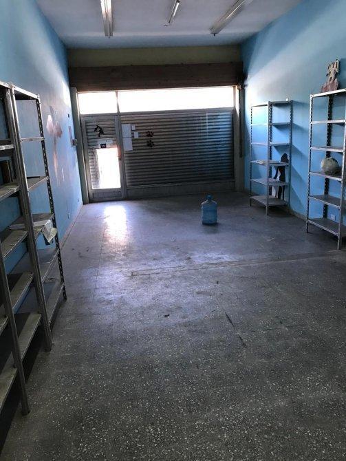 Foto de IMPECABLE LOCAL EN ZONA COMERCIAL, imagen 3