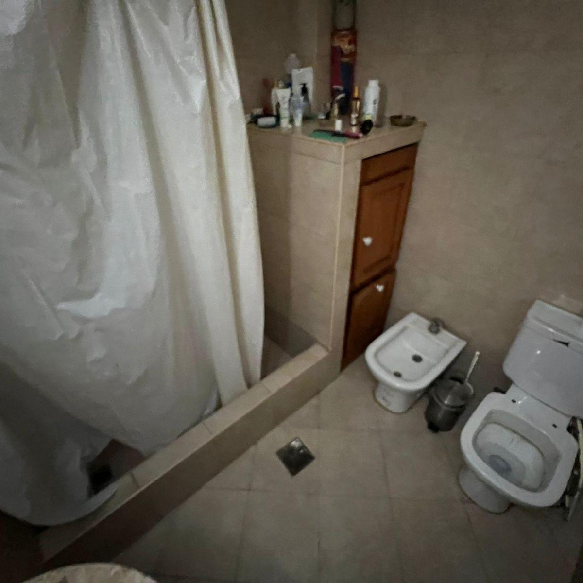 Foto de HERMOSA CASA 3 AMBIENTES CON PARQUE, imagen 2