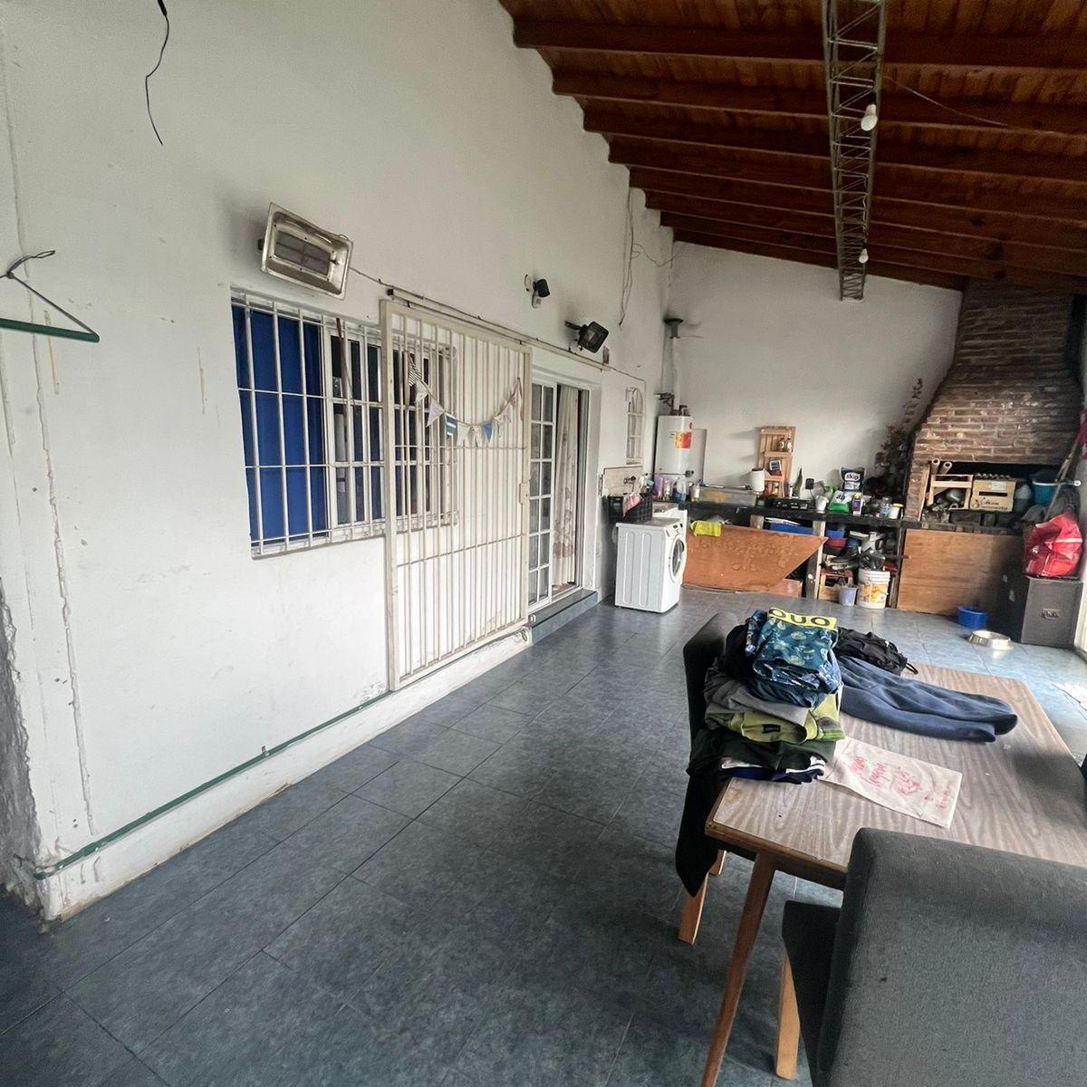 Foto de LINDA CASA 4 AMBIENTES EN VENTA EN BUENA ZONA, imagen 4