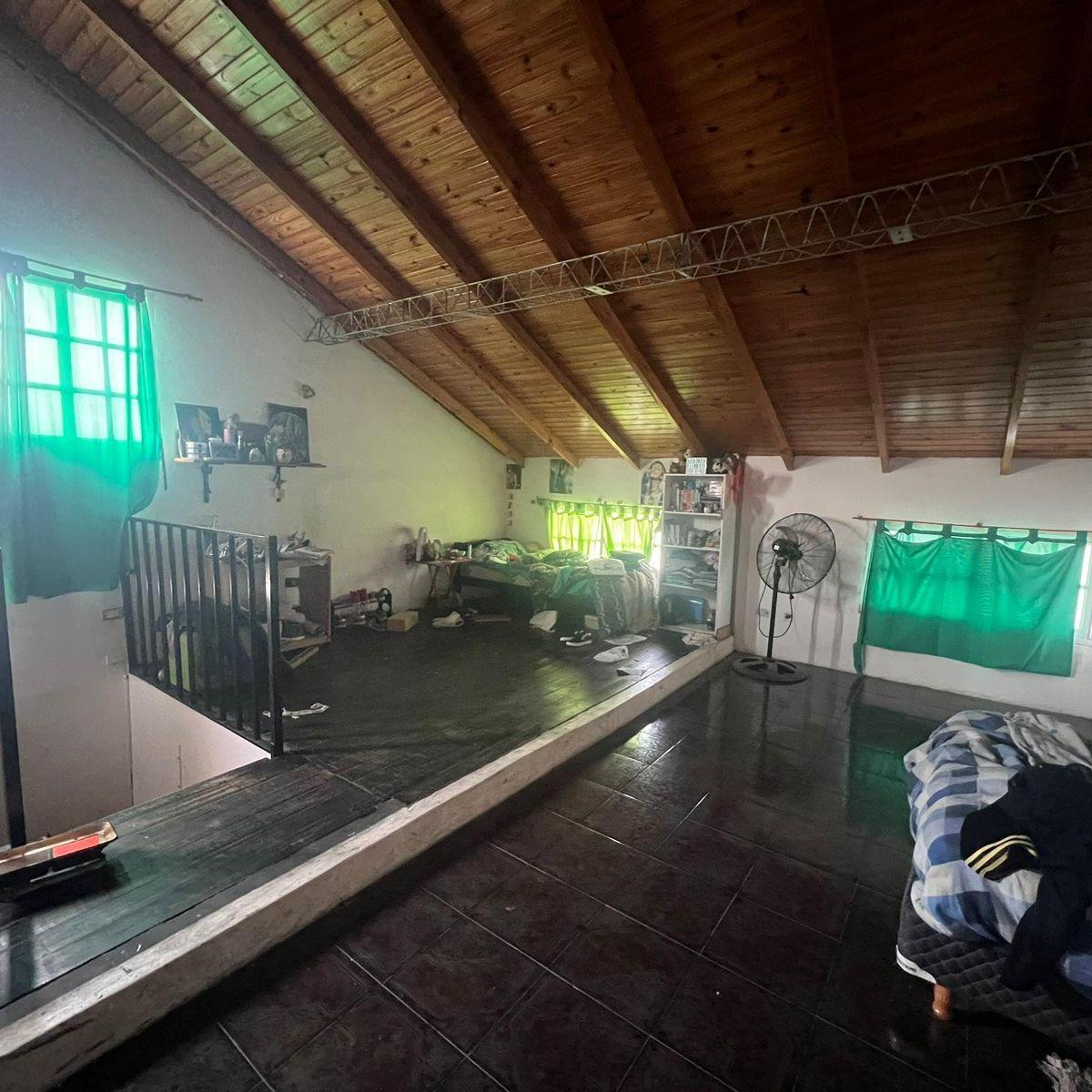 Foto de LINDA CASA 4 AMBIENTES EN VENTA EN BUENA ZONA, imagen 2