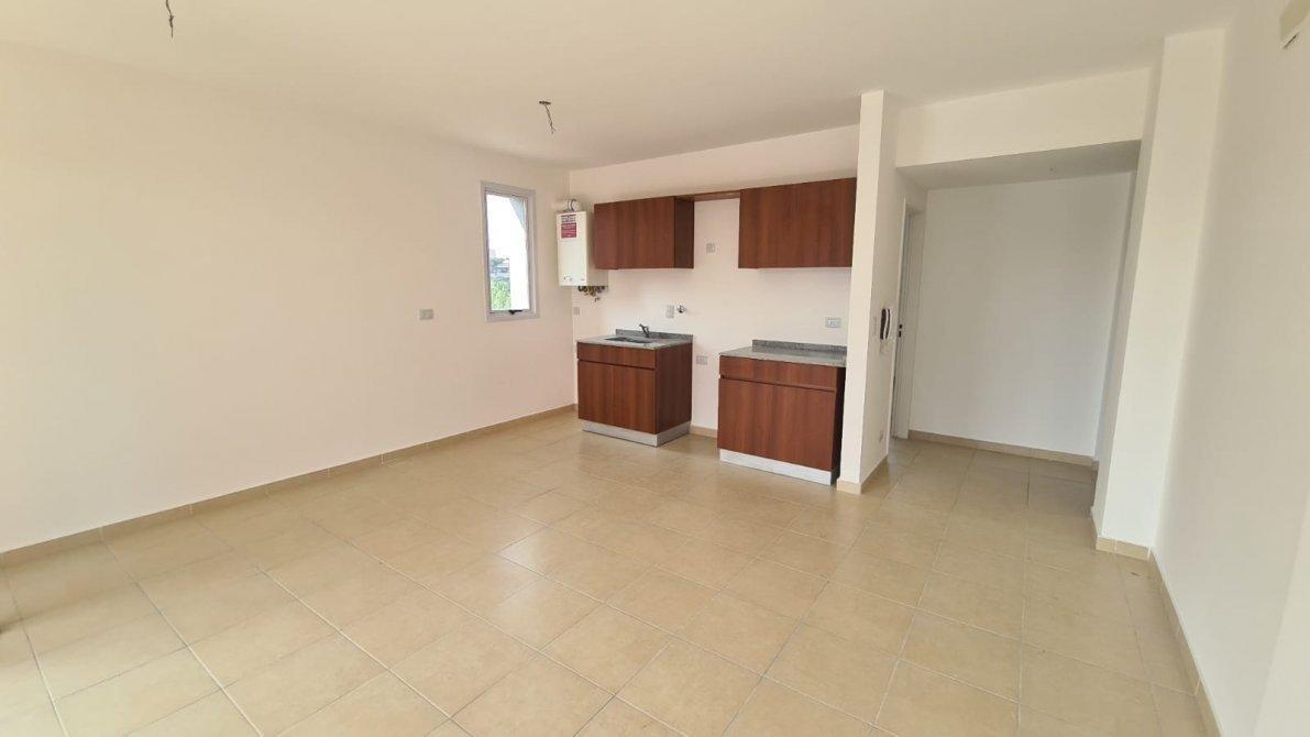 Foto de HERMOSO DEPARTAMENTO 2 AMBIENTES EN VENTA CON COCHERA !!!, imagen 4