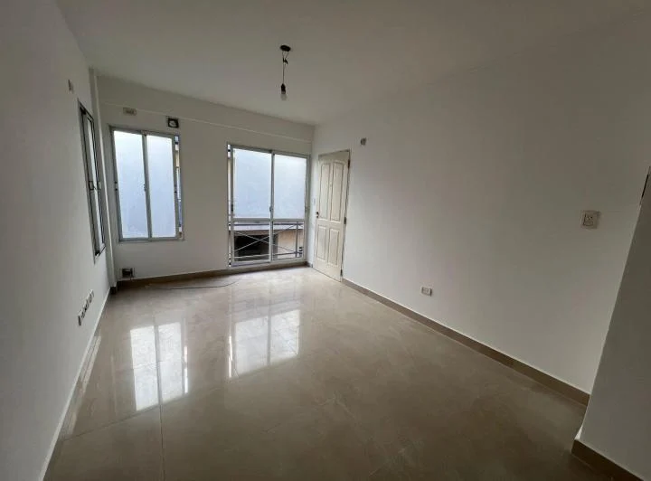 LINDO DEPARTAMENTO 2 AMBIENTES EN ALQUILER EN BUENA ZONA! 4