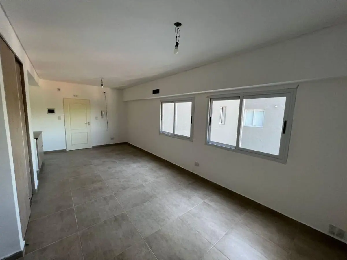 HERMOSO MONOAMBIENTE EN EXCELENTE ZONA 5