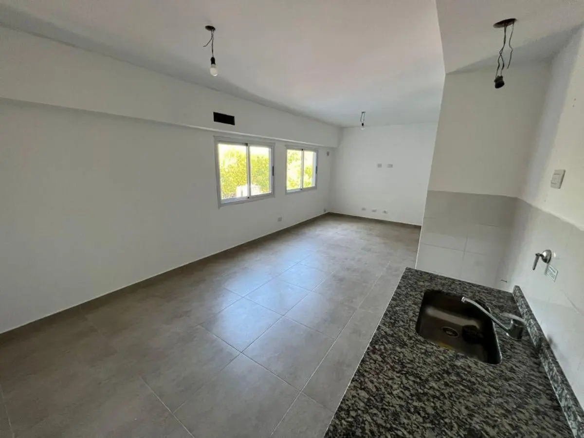 HERMOSO MONOAMBIENTE EN EXCELENTE ZONA 2