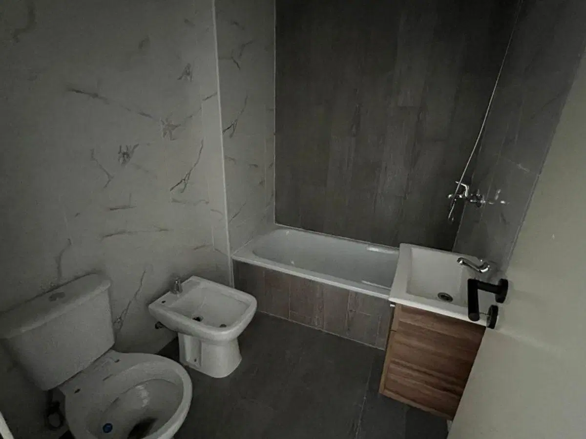 HERMOSO MONOAMBIENTE EN ALQUILER!! 4