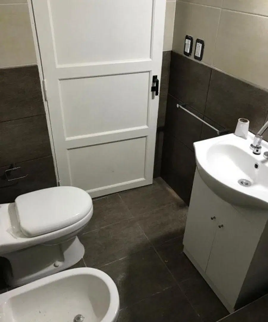 HERMOSA CASA 3 AMBIENTES EN ALQUILER EN ZONA CENTRO ! 3