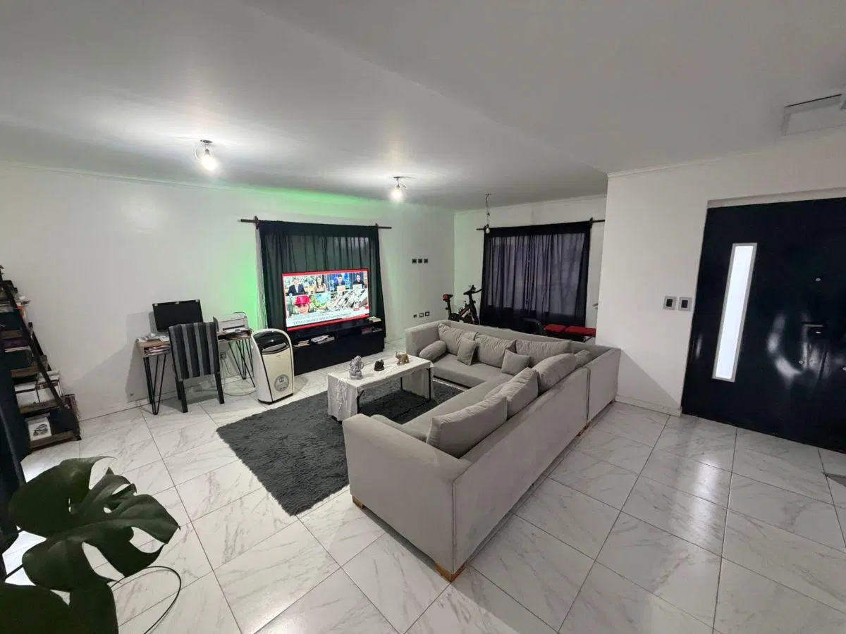 HERMOSA CASA EN ALQUILER BARRIO CASUARINAS!! 5