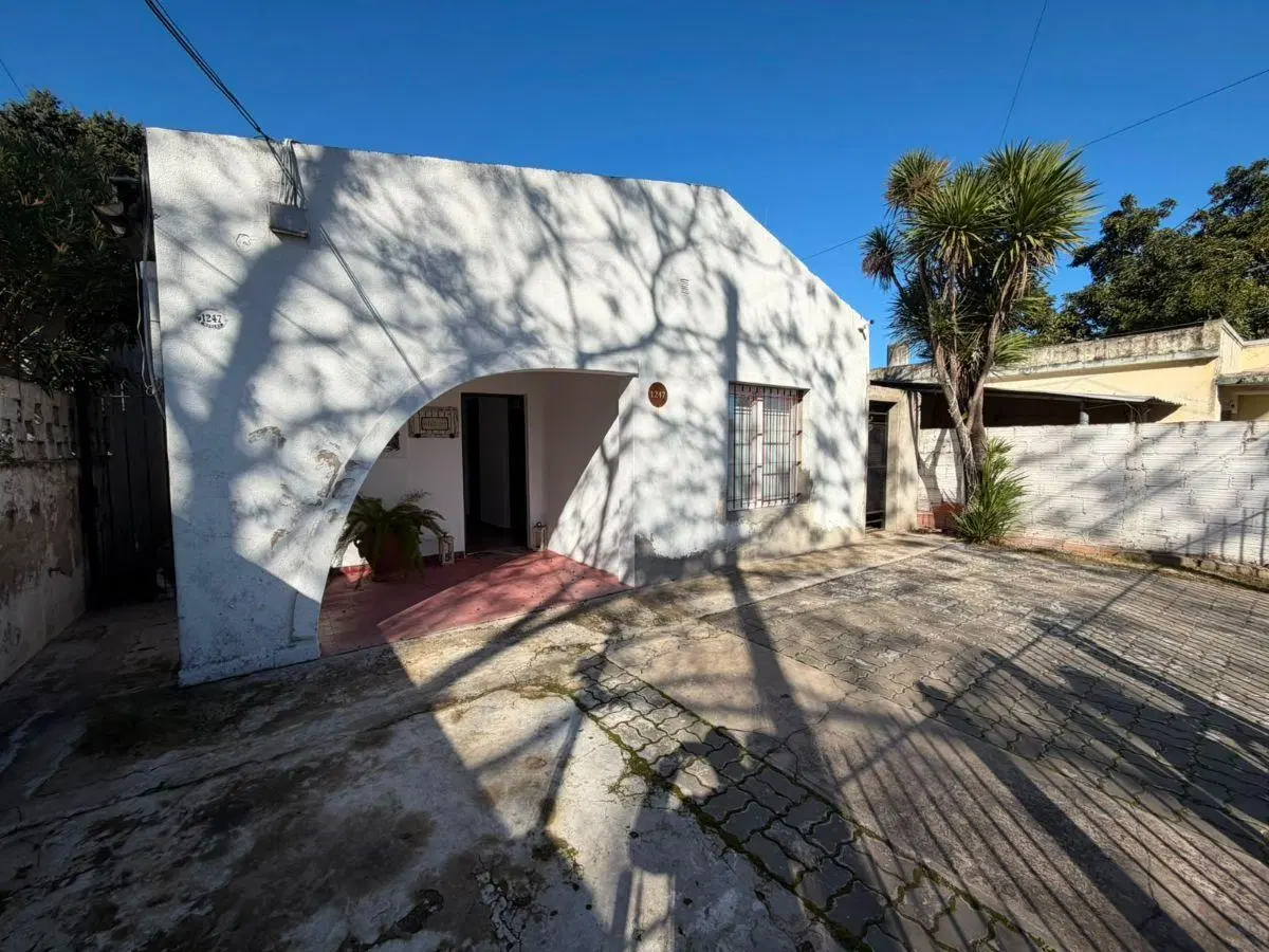 LINDA CASA 4 AMBIENTES EN VENTA, REFACCIONADA A NUEVA !!! 5