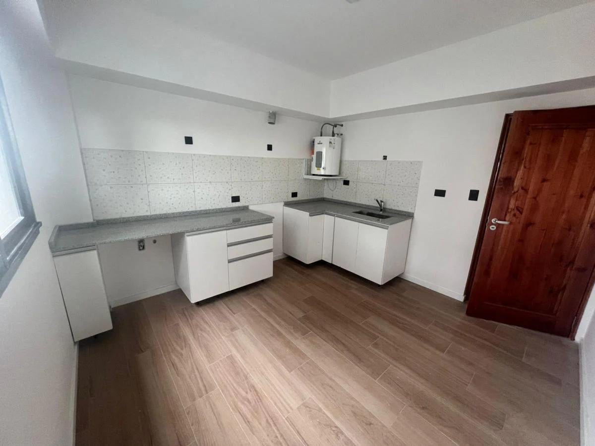 Foto de Lindo Departamento 2 Ambientes en Alquiler a Estrenar con Cochera!, imagen 4