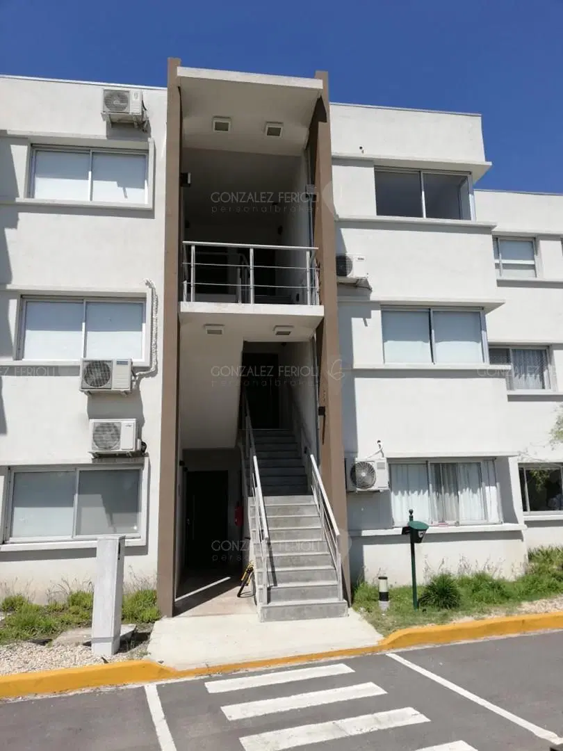 Departamento  en Alquiler dos ambientes, NO PERMITE MASCOTAS  segundo piso por escalera Nordelta, G. 2