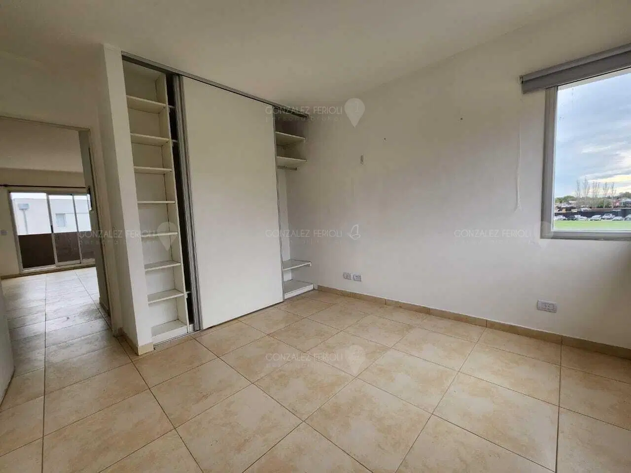 Departamento  en Alquiler dos ambientes, NO PERMITE MASCOTAS  segundo piso por escalera Nordelta, G. 4