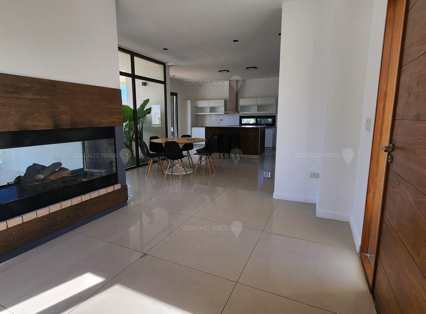 Foto de Casa en Venta ubicado en Puertos, Escobar y alrededores, imagen 2