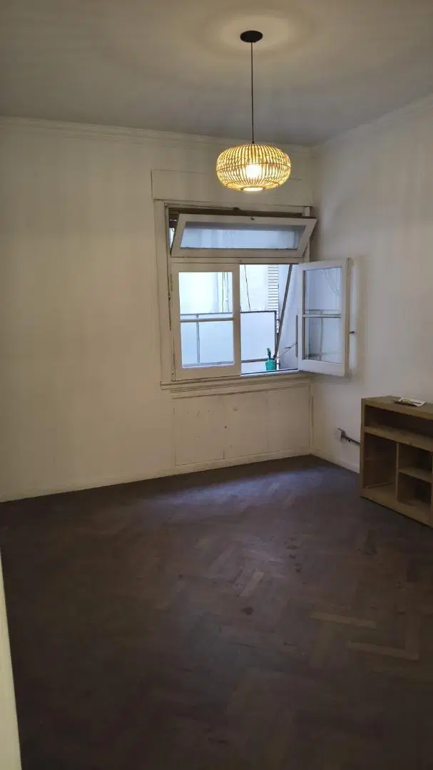 Amplios departamento 2 ambientes por escalera en Venta 5
