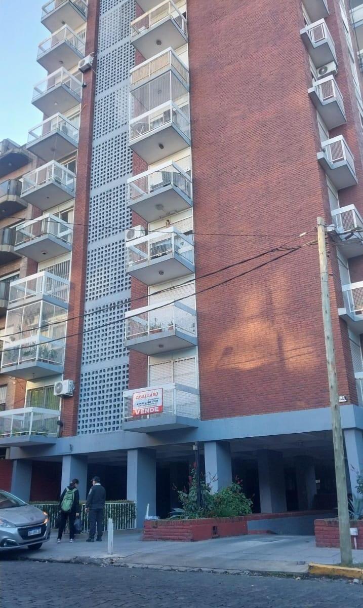 VENTA Departamento monoambiente Av. Pte. Peron esq. Alsina