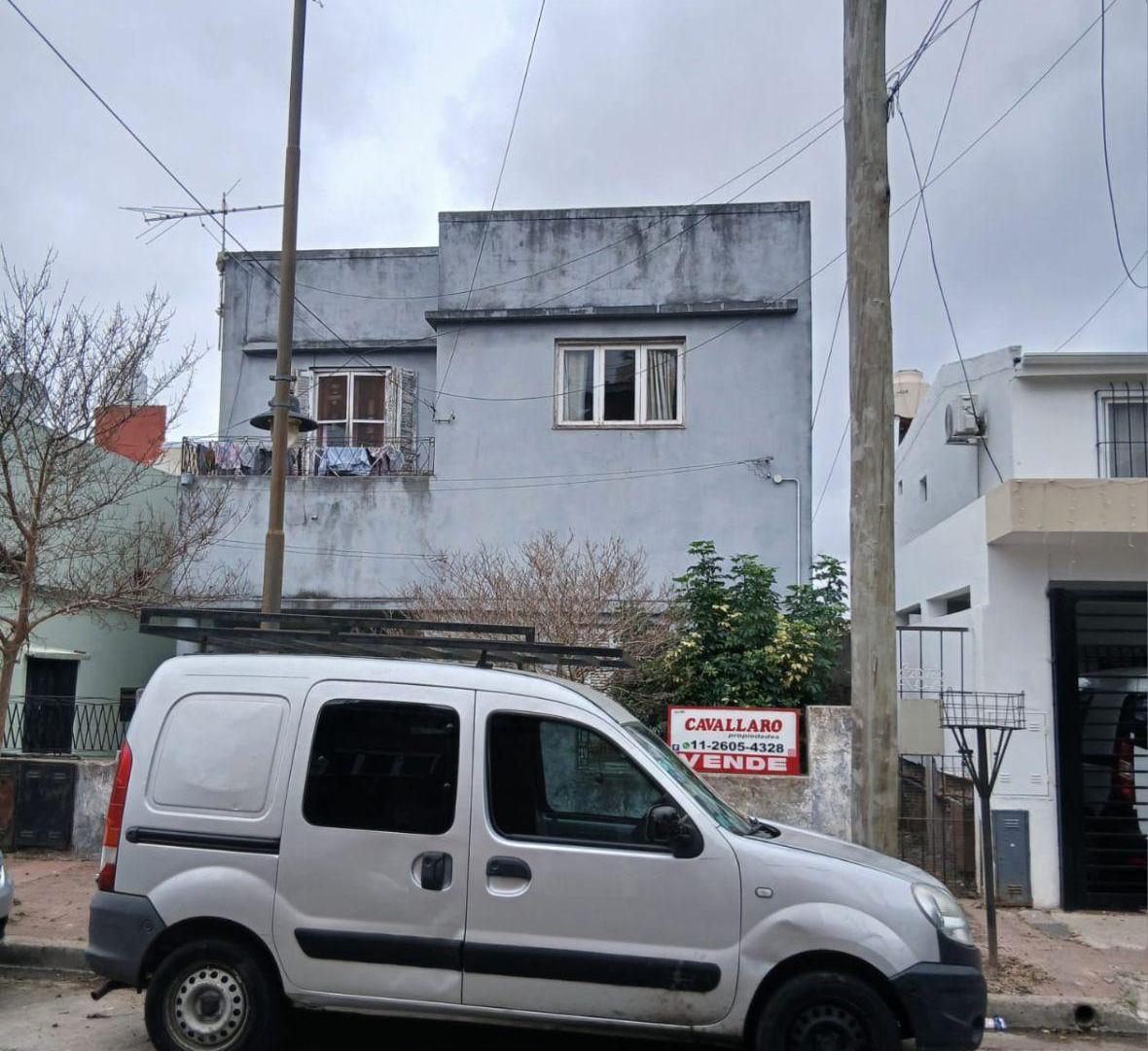 Foto de CASA EN 2 PLANTAS A RECICLAR, imagen 2