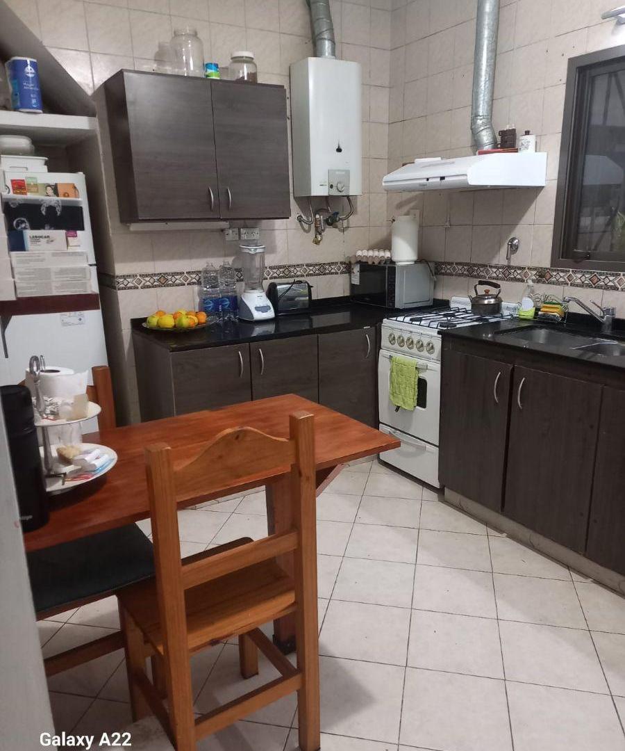 Foto de AMPLIA CASA CON JARDIN Y QUINCHO, imagen 5
