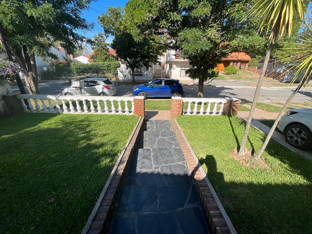 Venta Casa 4 Ambientes La Lucila del Mar Garage Gas Natural 1