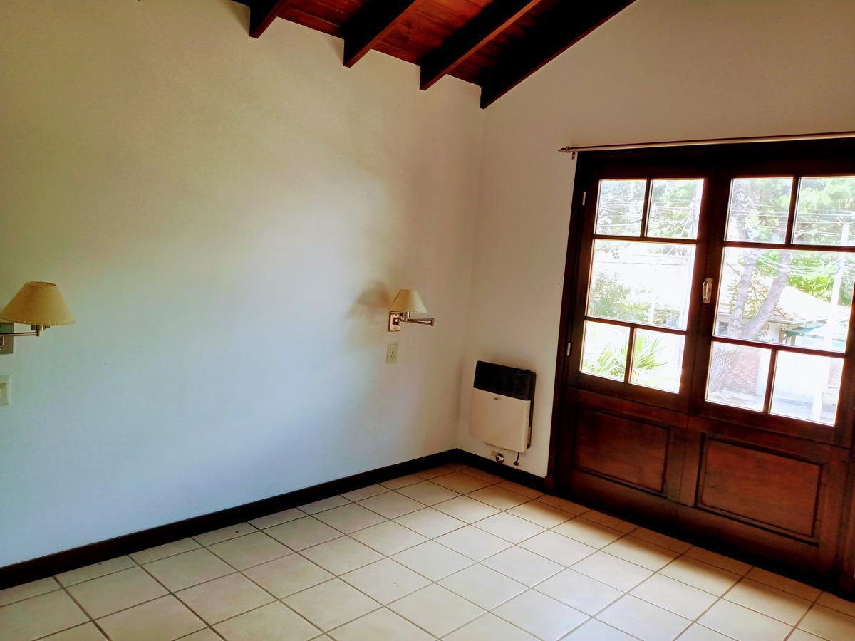 Casa en Venta con Pileta Cuatro Ambientes - Mar de Ajo - Casa en Barrio San Rafael 1