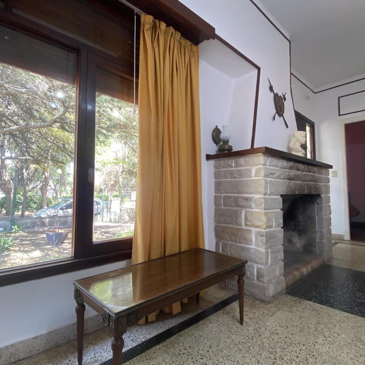 Casa en Venta con Pileta y Departamentos en Mar de Ajo 4