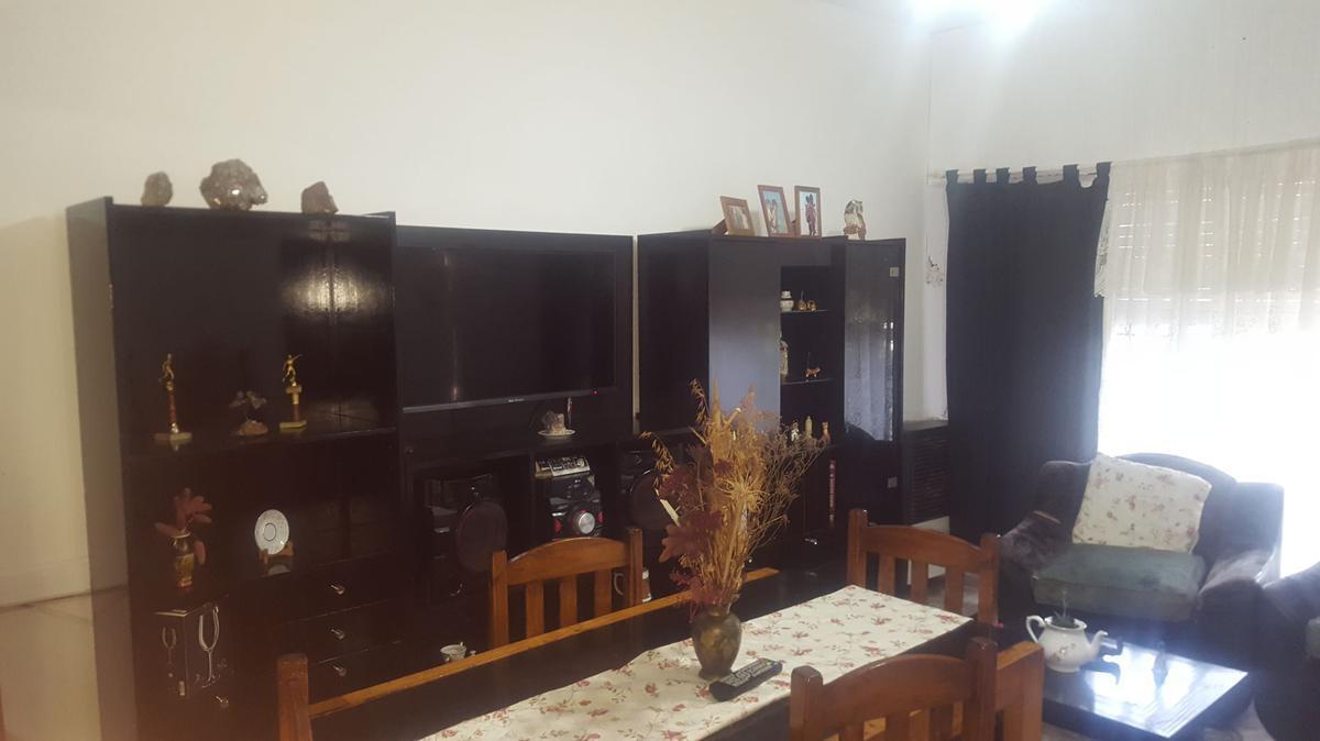 Venta Casa San Bernardo Depto de Dos Ambientes Gas Natural 3