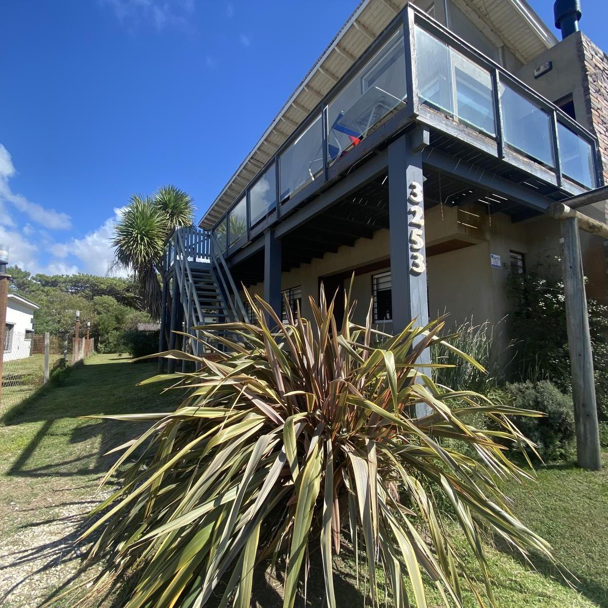 Complejo en Venta de Dos PH Frente a La Playa de 3 Ambientes Cada Uno en Nueva Atlantis 3