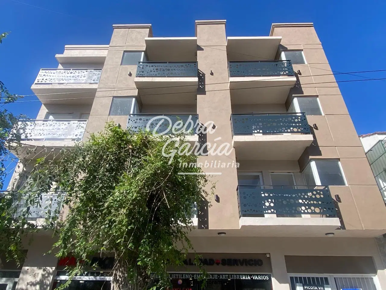 DEPARTAMENTO EN VENTA CENTRICO - MAR DE AJO 2