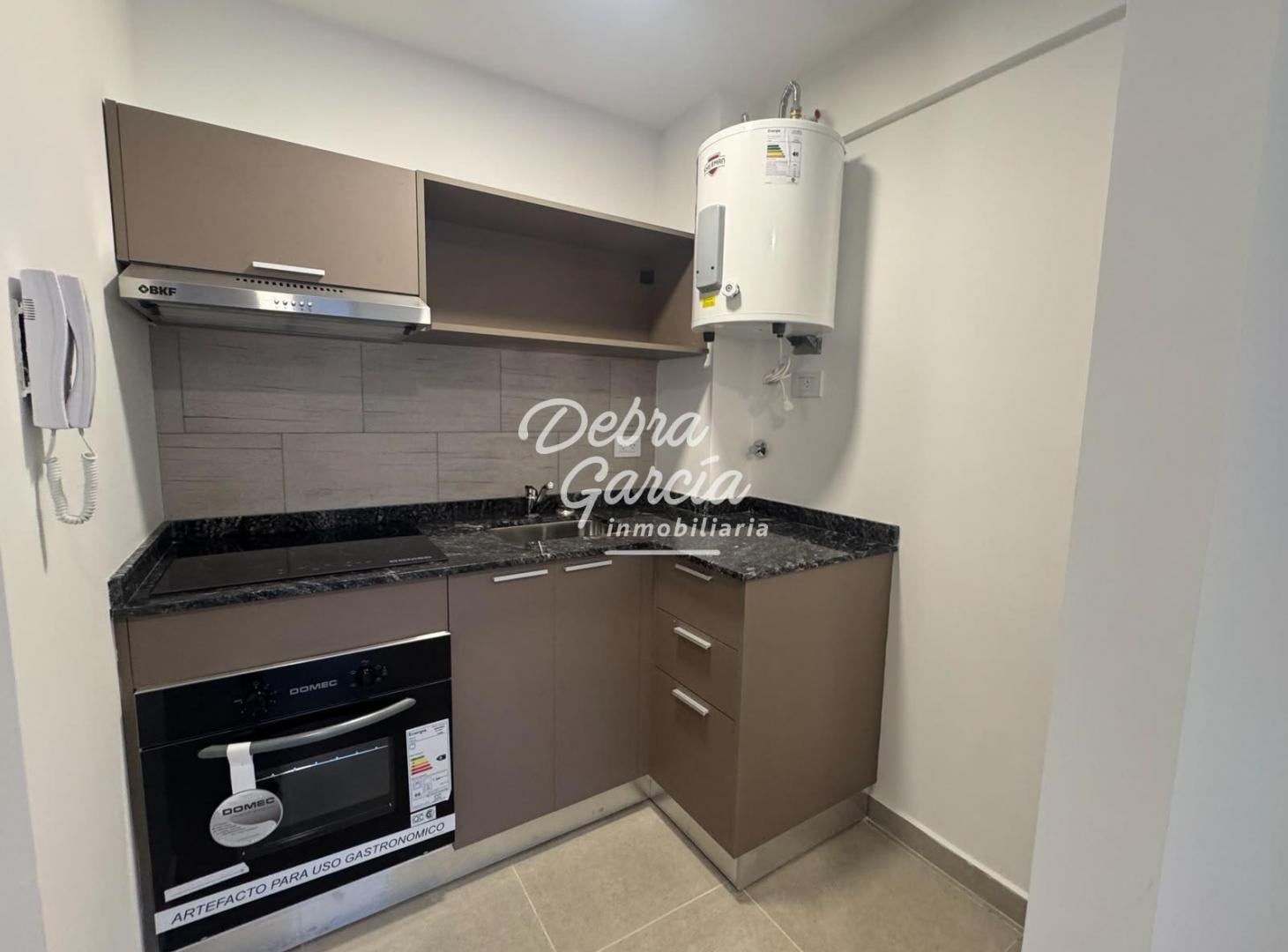 Foto de VENTA - DEPARTAMENTO 2 AMBIENTES MAR DE AJO - FRENTE AL MAR JANO III, imagen 2
