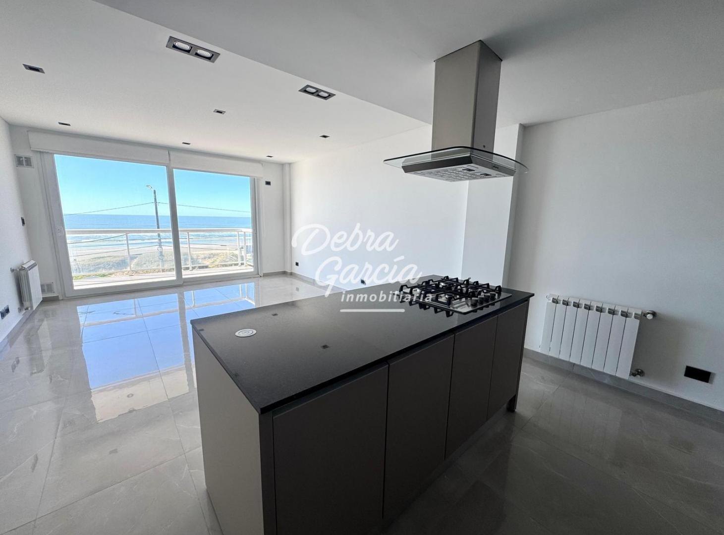 Foto de VENTA DPTO SAN BERNARDO 4 AMBIENTES CON COCHERA DOBLE - FINANCIACION, imagen 2