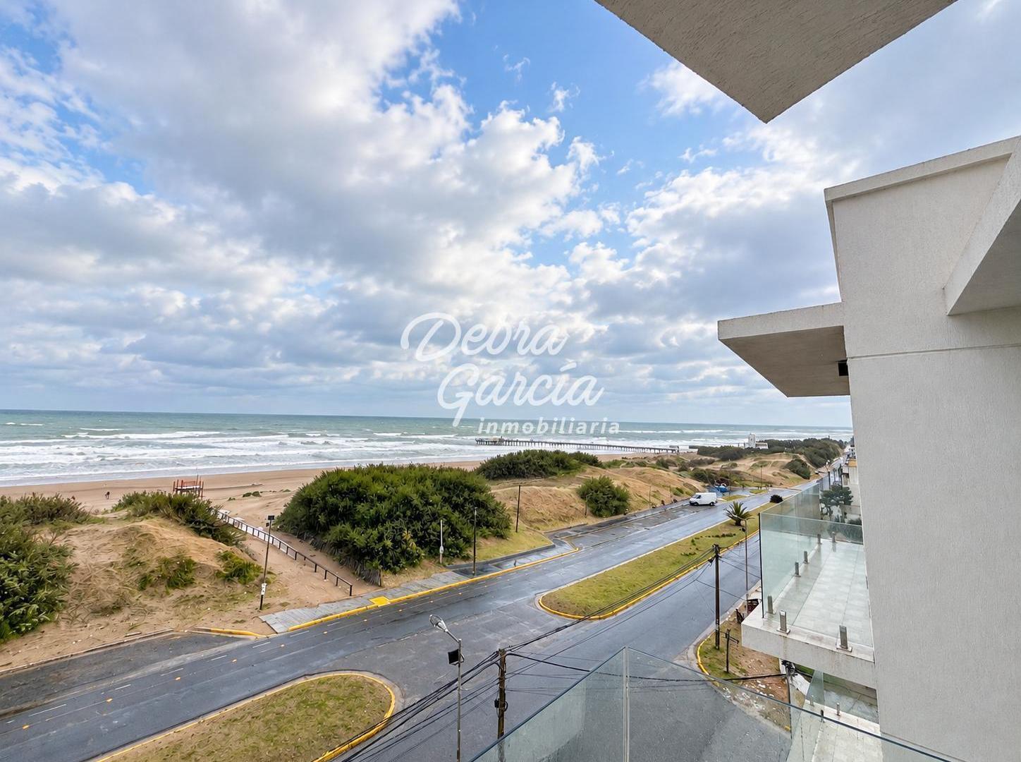Foto de VENTA DEPTO 2 AMB MAR DE AJO FRENTE AL MAR BAULERA Y ESPACIO GUARDACOCHE, imagen 2