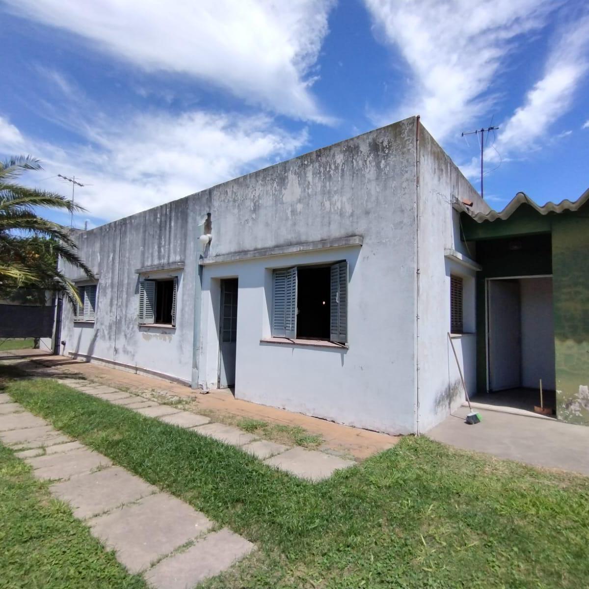 Casa 3 Ambientes con Espacio Verde, Cochera y Departamento, Quilmes Oeste. 5
