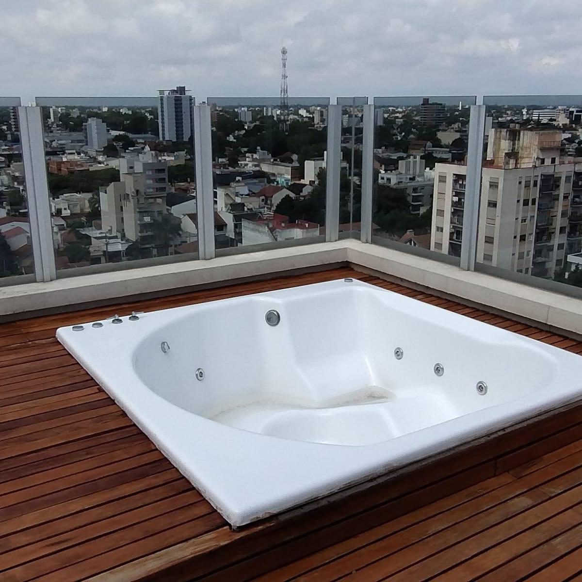 Departamento 3 ambientes, con patio y amenities, Torres Fierro, Bernal.