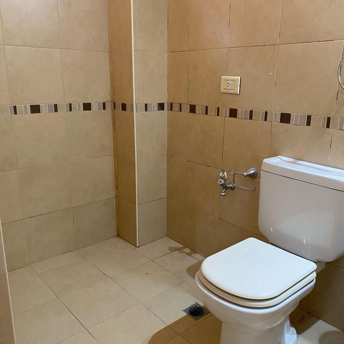 Departamento 2 ambientes tipo Loft APTO PROFESIONAL c/ cochera descubierta, Bernal Centro