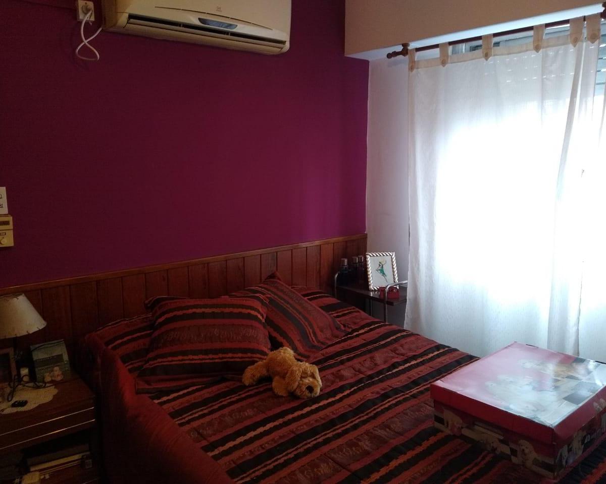 Casa PH, 3 ambientes con jardín y espacio para auto, QUILMES OESTE.