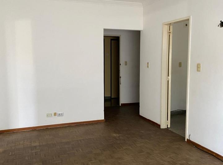 Departamento 2 ambientes con espacio para vehículo, BERNAL CENTRO. 2