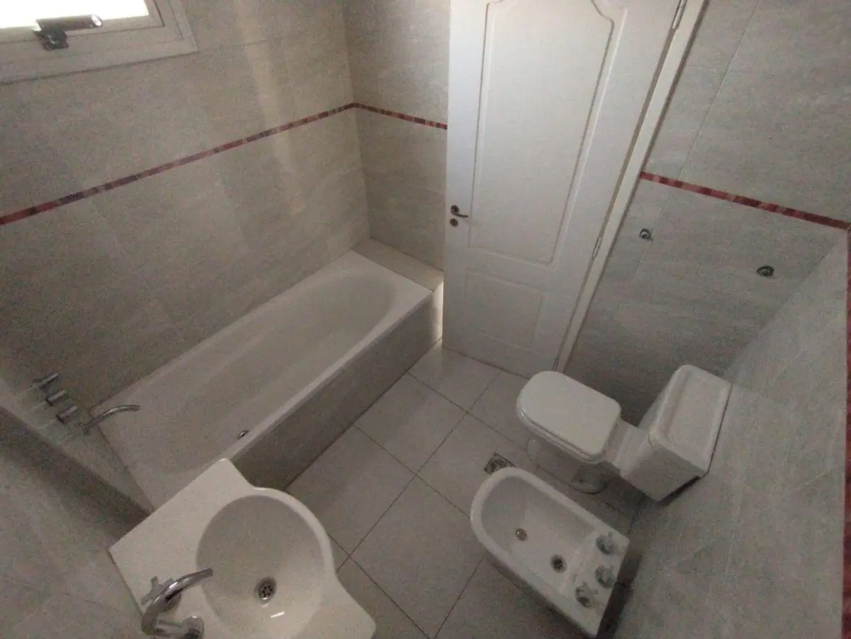 Departamento Semipiso de 2 ambientes con cochera, Bernal centro 5
