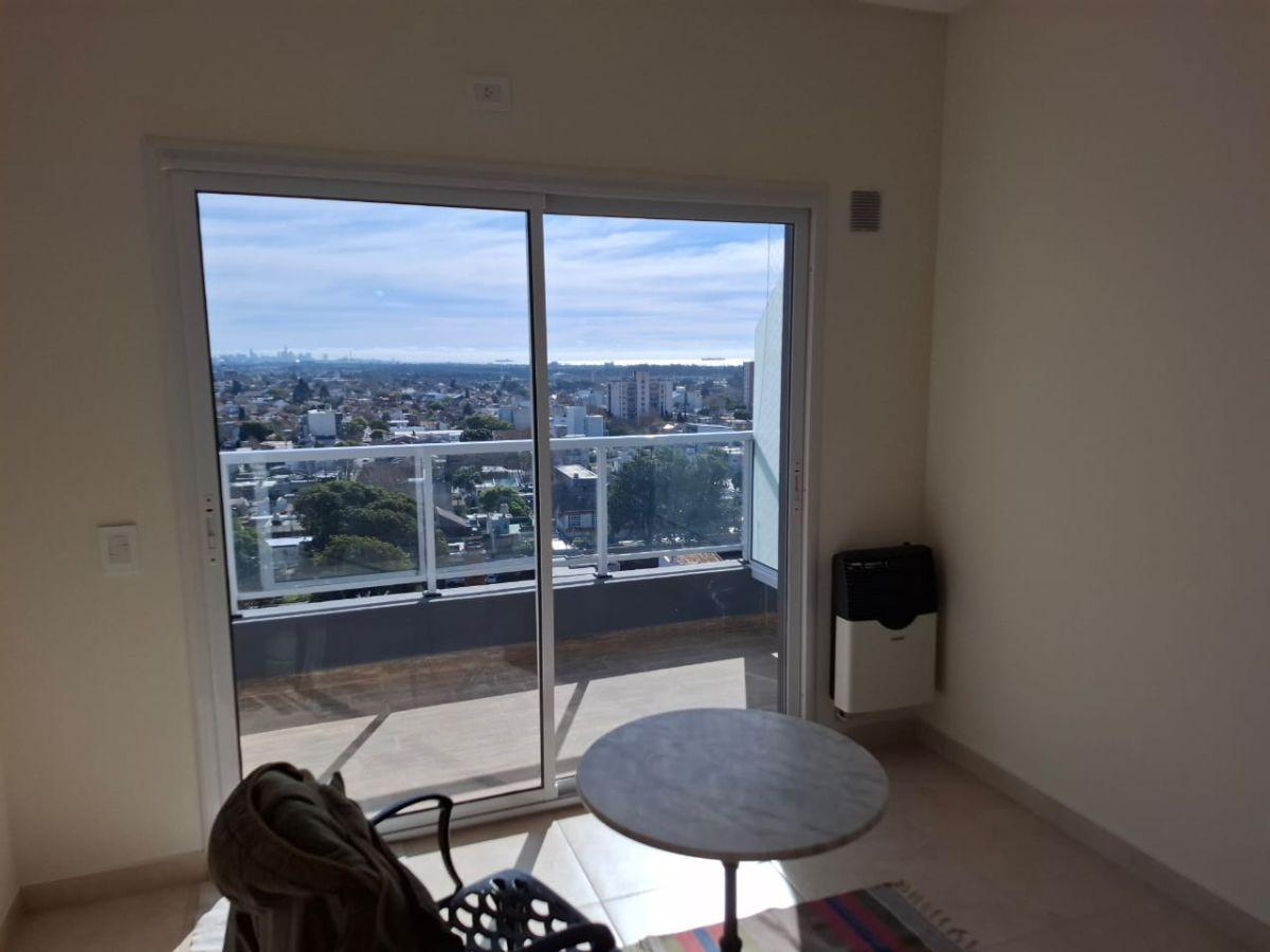 Foto de Departamento de 2 ambientes con cochera, Quilmes., imagen 1