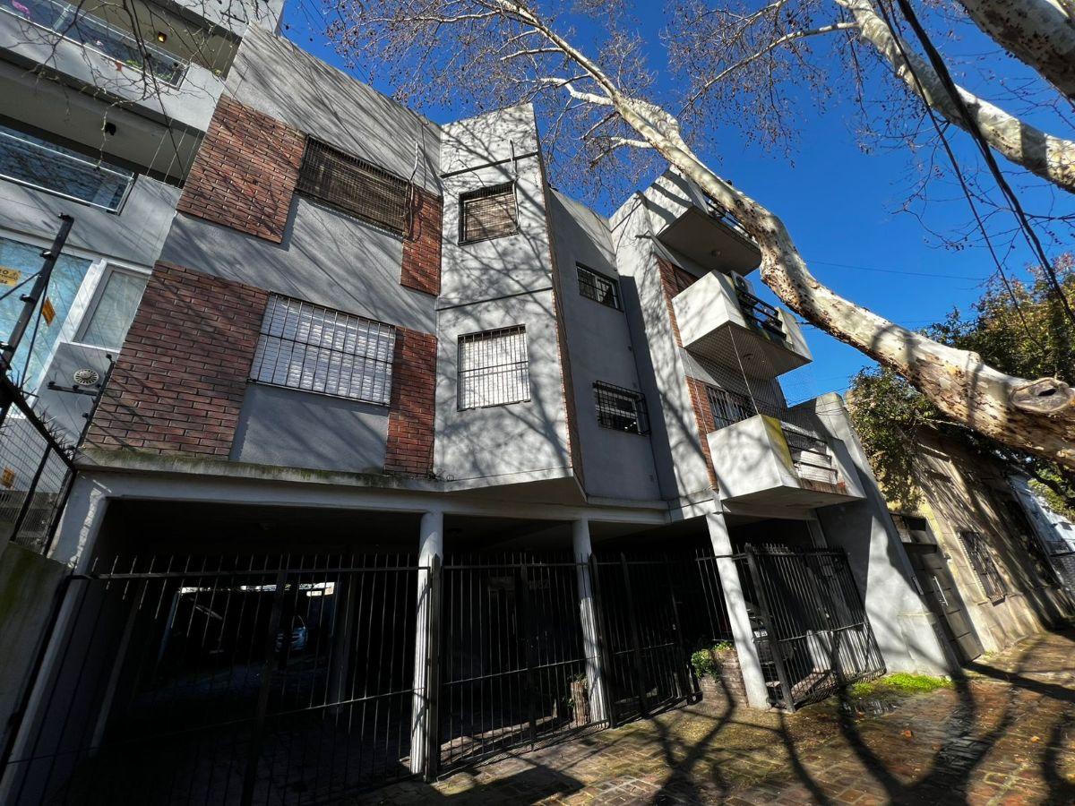 Foto de Departamento de 2 ambientes con patio y cochera, Quilmes Sur., imagen 5