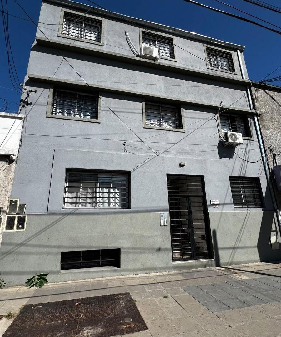 Foto de Departamento 2 ambientes con patio, Quilmes Oeste centro., imagen 2