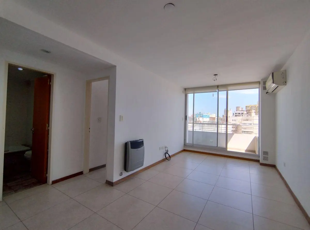 Departamento 1 dormitorio al frente con cochera en excelente ubicación 5