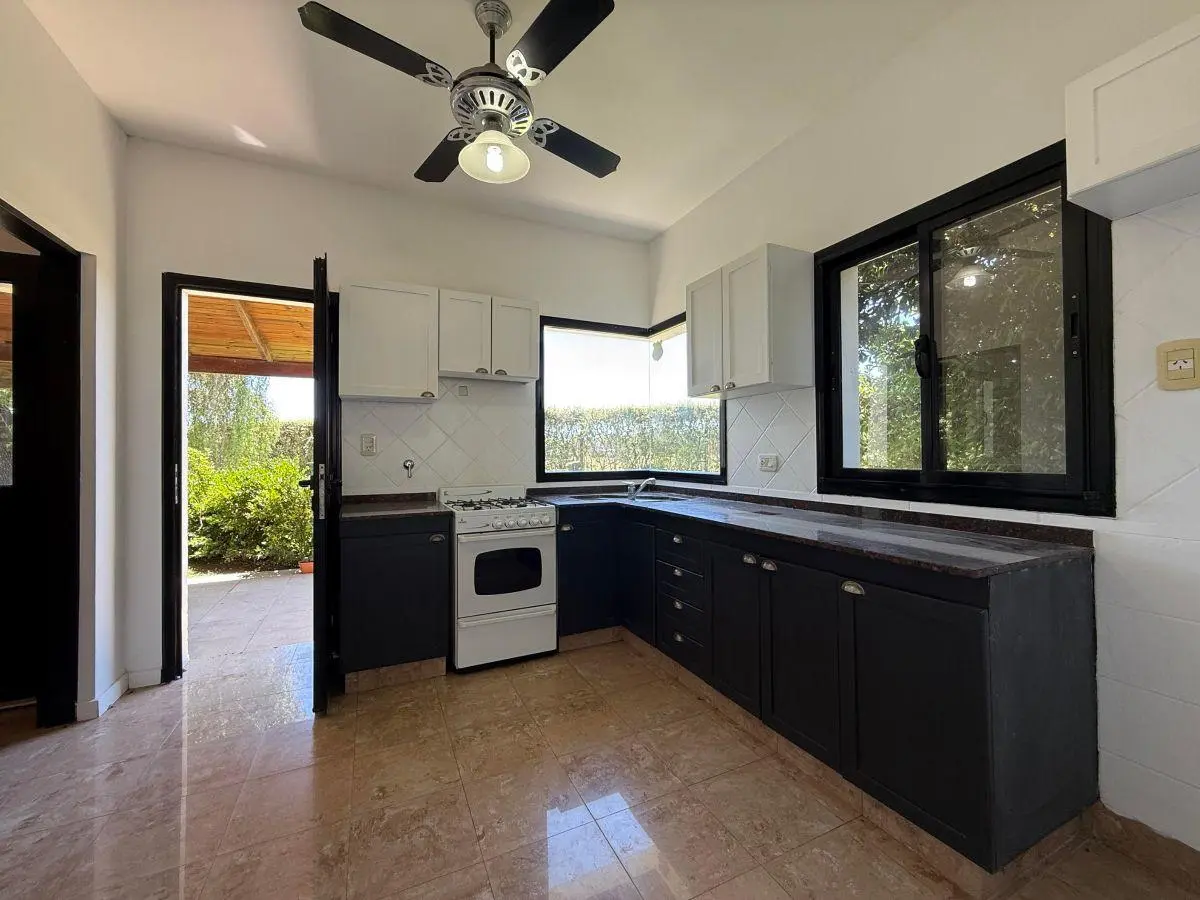Casa 3 dormitorios alquiler Funes Hills Cadaques 5